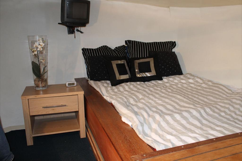 Hotel Houseboat Prince William & Houseboat Prince Arthur à Amsterdam Chambre photo